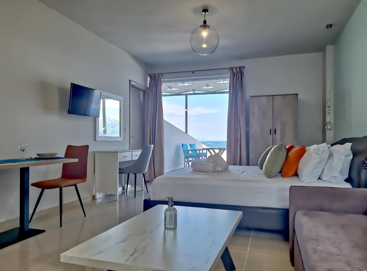Epipleon Luxury Suites -105- Δωμάτιο 35Τμ Με Βεράντα 35Τμ Μπροστά Στη Θάλασσα Nafpaktos Exterior foto